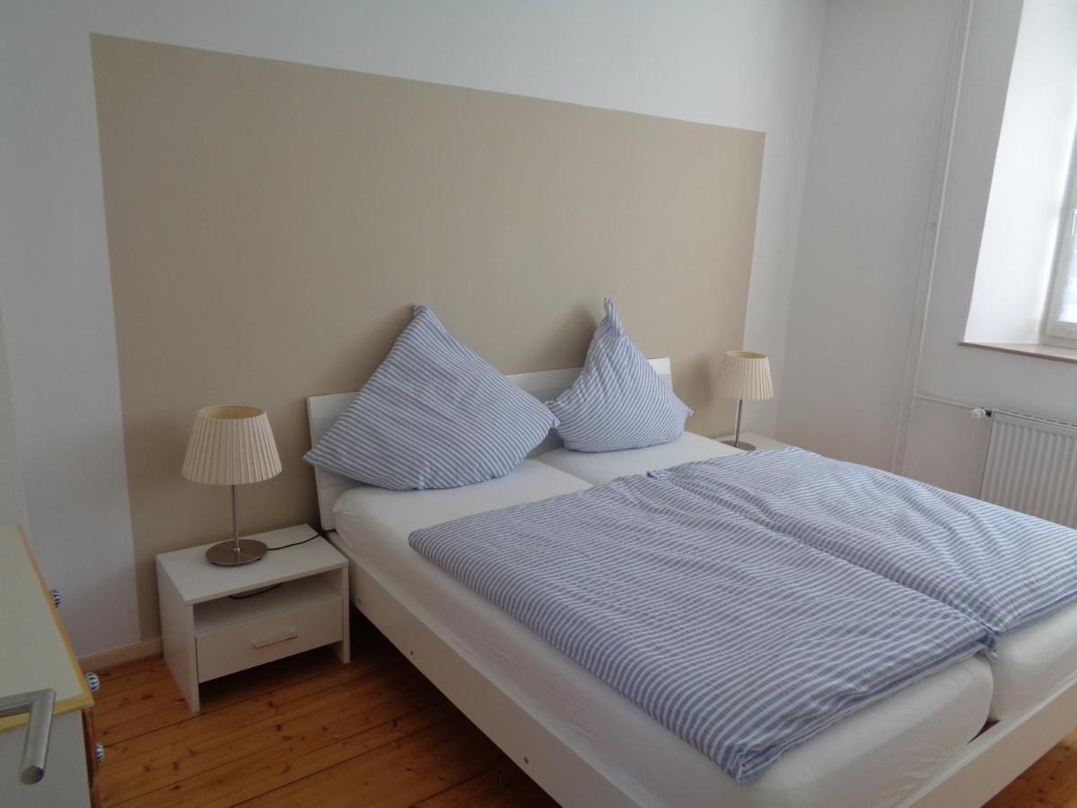 Ferienwohnung Altes Pfarrhaus Mit Flair Und Moselblick Brauneberg Ngoại thất bức ảnh